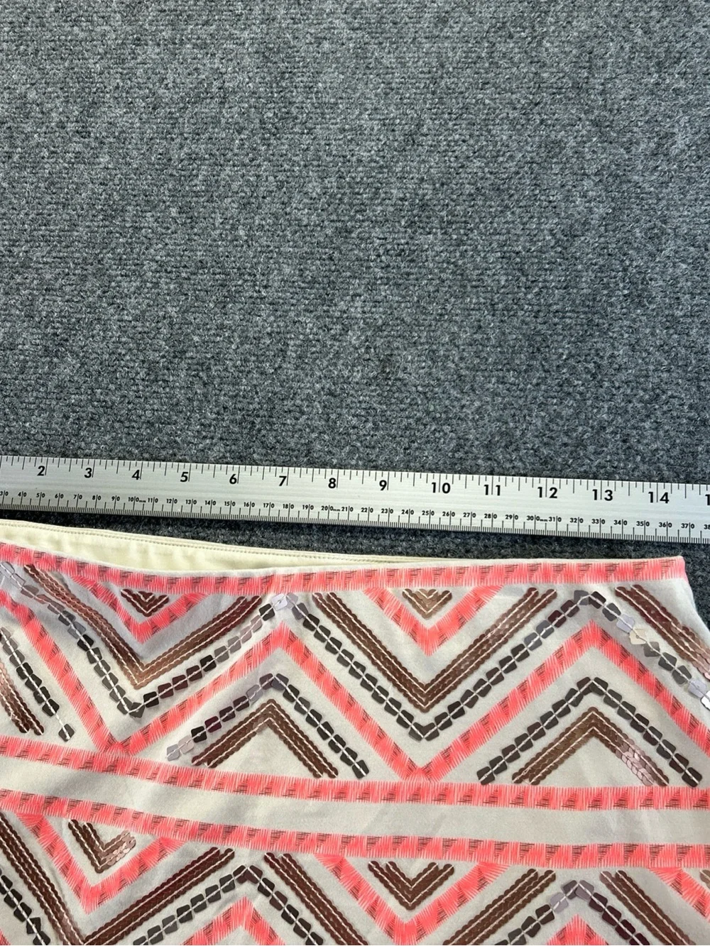 Express Coral Chevron Sequin Mini Skirt women’s small 1621 - Picture 3 of 5